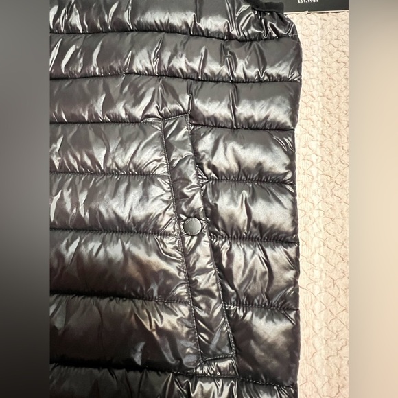 GUESS Men's - Picture 8 of 11